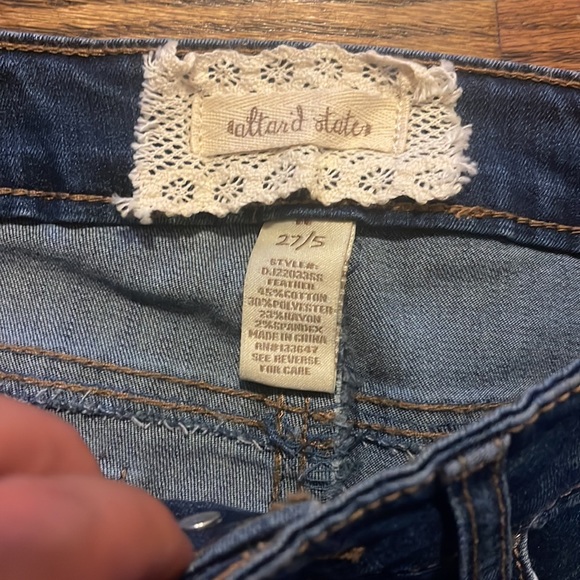 Altar’d State Distressed Jeans - Picture 3 of 3